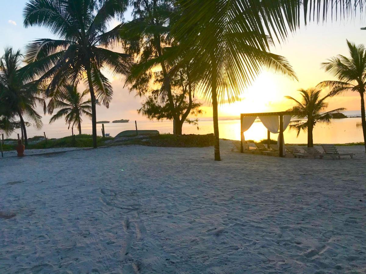 Fortamu Twiga-House Aparthotel Watamu Exterior photo